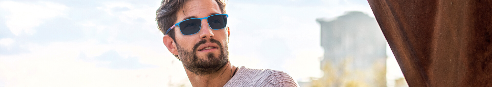 https://www.alpine-eyewear.com/wp-content/uploads/2023/06/Page-Contact-Photo-Header.jpg